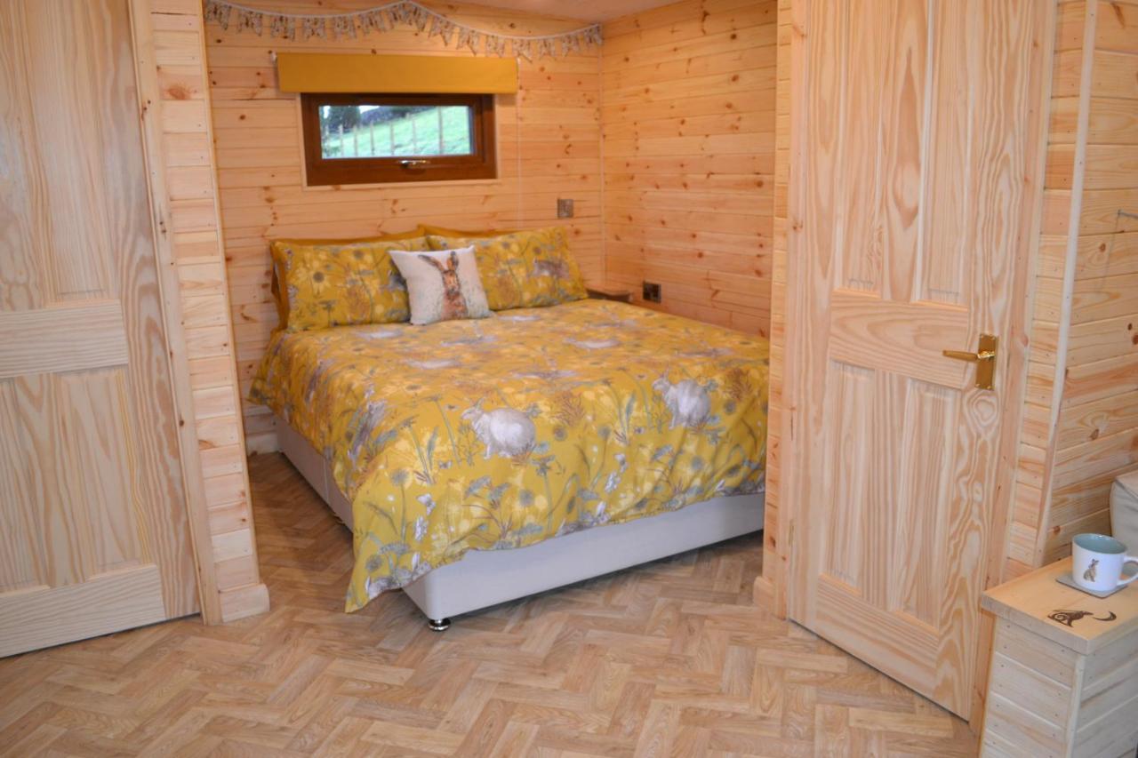 The Warren Lodge Cabin At Ashes Farm, Near Сетъл Екстериор снимка